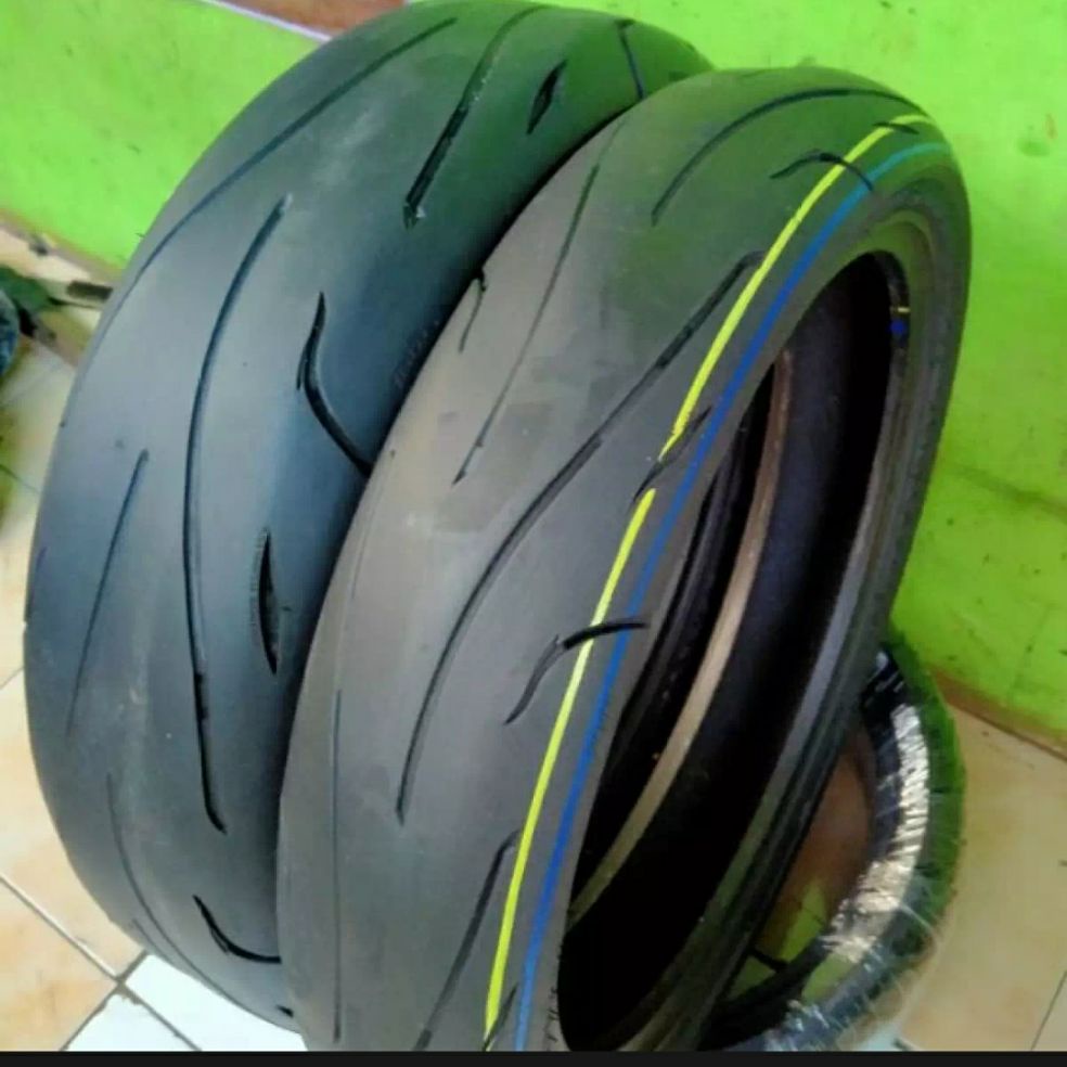 ban second merk zeneos,,ring 130/60,17,,,110/70,17