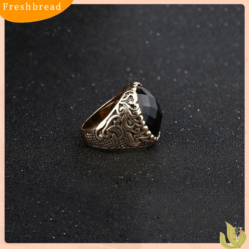 &lt; Freshbread &gt; Fashion Pria Totem Ukir Oval Alloy Jari Cincin Pesta Club Perhiasan Hadiah Ulang Tahun