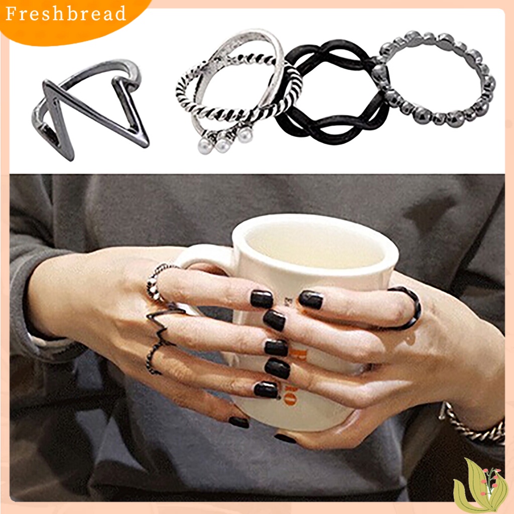 &lt; Freshbread &gt; 4pcs/Set Cincin Tidak Karat Tahan Lama 4in1 Cincin Fashion Punk Wanita Untuk Festival