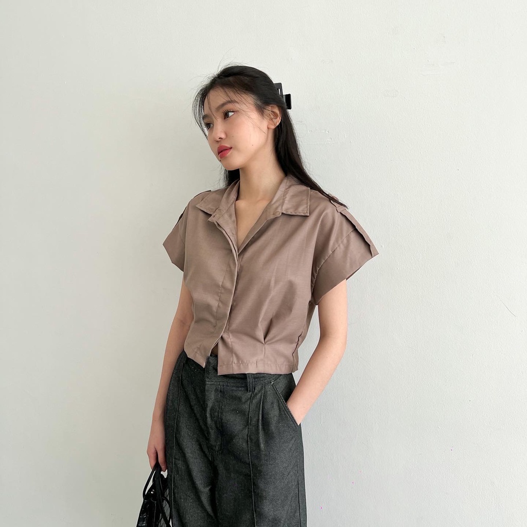 Beige Studio - Stacy Crop Top / Atasan Lengan Pendek Wanita