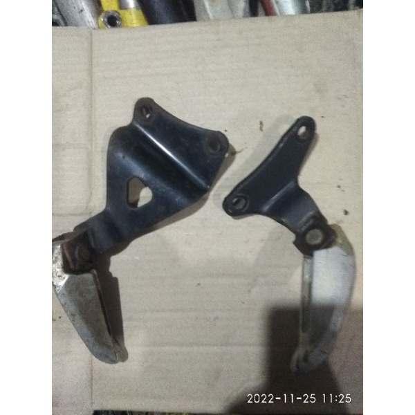 footstep belakang Mio sporty,Mio soul karbulator.barang second original lepasan motor.