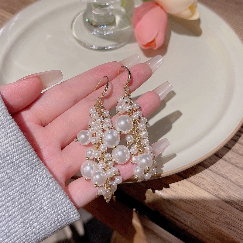 Cahaya Mewah Fashion Sederhana Korea Baru Berlebihan Anting Mutiara Rumbai Panjang Perempuan