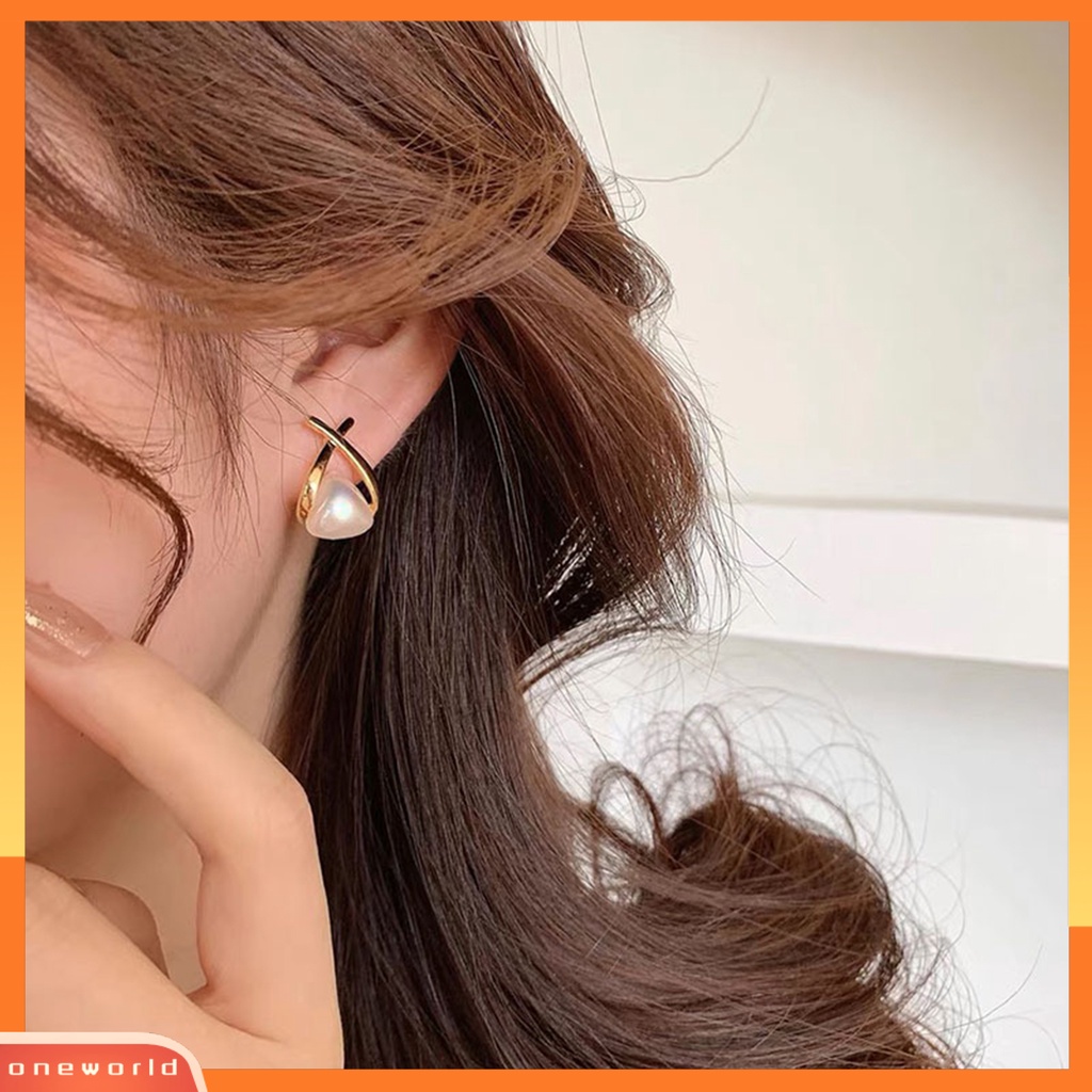 [EONE] 1pasang Anting Pejantan Geometris Segitiga Gaya Korea Temperamen Mutiara Imitasi Ear Studs Perhiasan Aksesori