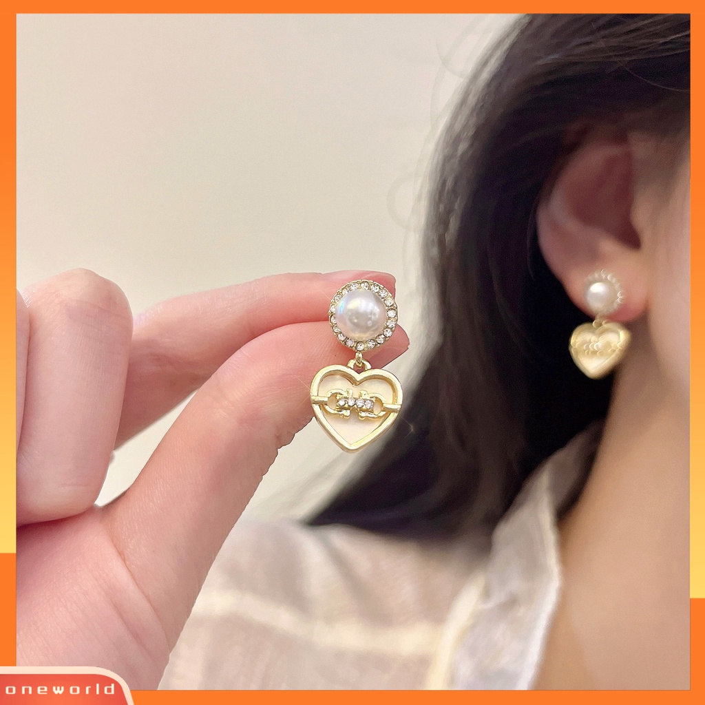 [EONE] 1pasang Ear Studs Love Heart Shiny Rhinestone Mewah Elegan Kecil High Gloss Mutiara Imitasi Wanita Anting Perhiasan Aksesoris