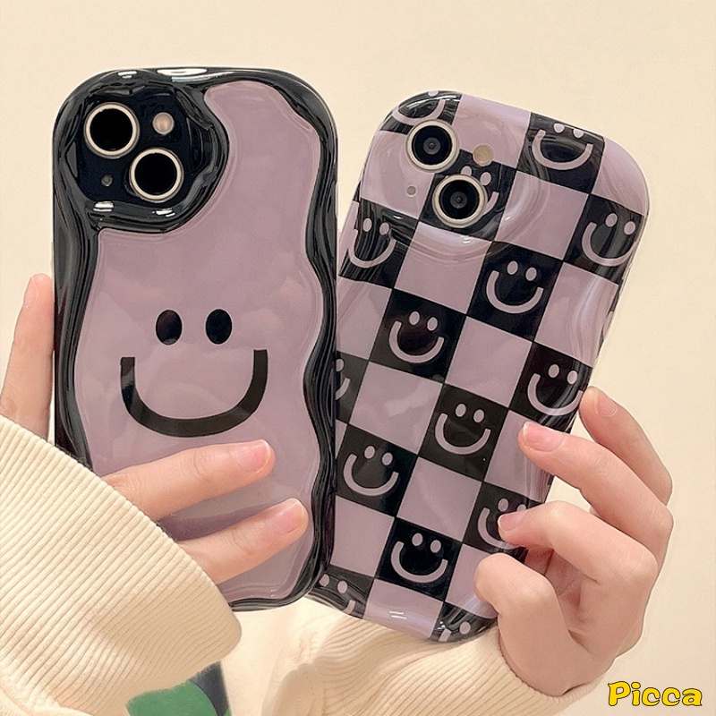 Checkerboard Kartun Smiley Case Untuk Vivo Y36 Y02T Y12i Y15 Y16 Y02A Y20 Y17 Y02 Y12 Y35 Y11 Y22 Y22s Y15s Y91C Y20s Y31 Y53s Y50 Y30i Y21s Y20A Y15A Y51A 3D Penutup Tepi Bergelombang Lengkung