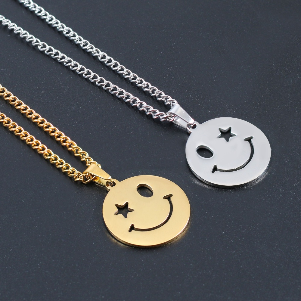 [X C Kalung] Emas &amp; Perak Baru Hip-hop Punk Retro Bermata Bintang Smiley Face ​Kalung titanium Steel Liontin Anti Karat Untuk Perhiasan Hadiah Liburan Pria Dan Wanita