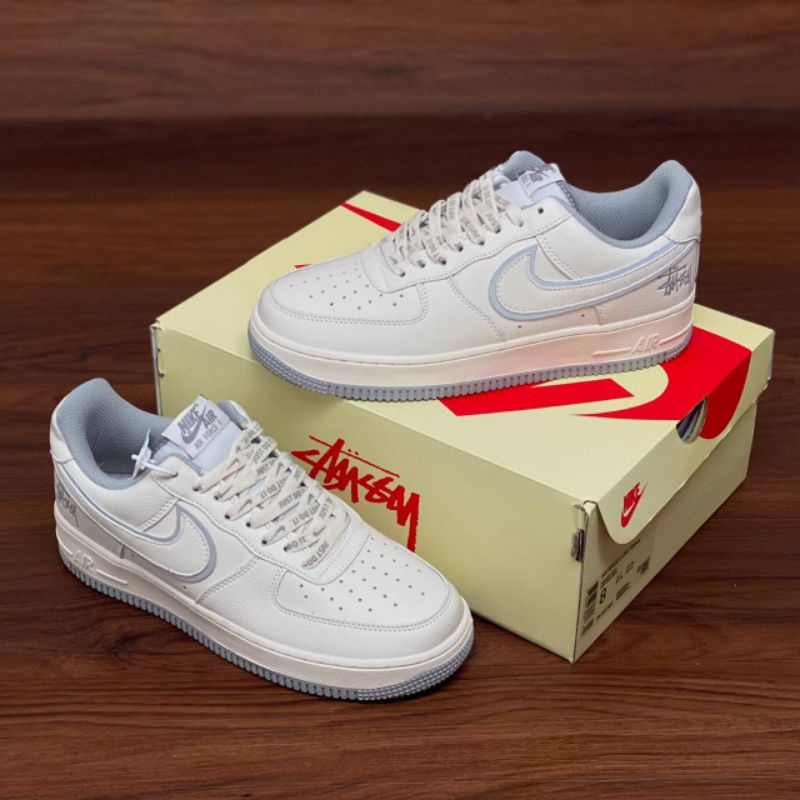 Sepatu Sepatu Air Force 1 X Stussy cream Sepatu Pria Sepatu Wanita