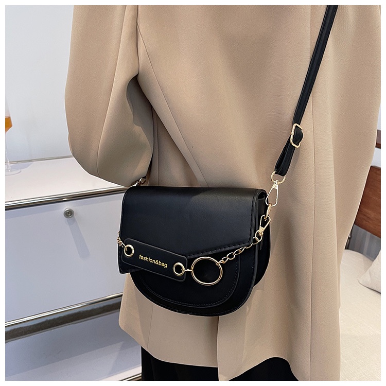 HBS 210 Tas Selempang Wanita Fashion