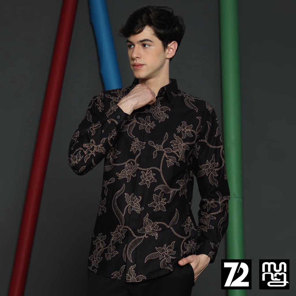 KEMEJA BATIK PRIA Slimfit Slim Fit Lengan Panjang Premium Motif Babon Angkrem Warna Hitam 723390 Cap 72 - Baju Kemeja Atasan Pakaian Setelan Batik Pria Cowok Laki Laki Remaja Keluarga Kantor Lengan Panjang Modern Slimfit Slim Fit Premium Kekinian