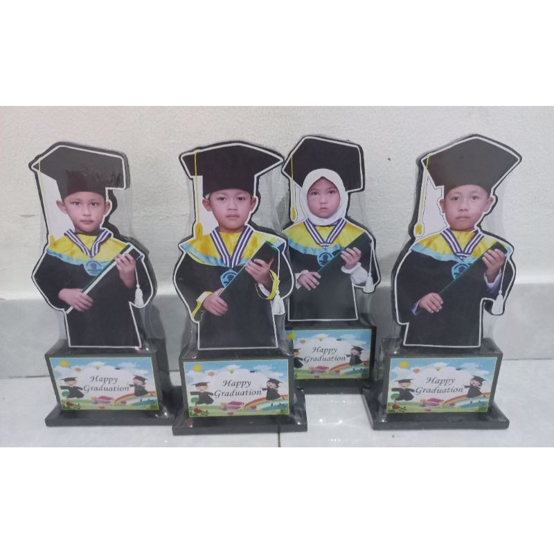 Plakat Wisuda Custom Cetak Foto / Piala akrilik Graduation Kelulusan Custom Foto murid Tk Paud