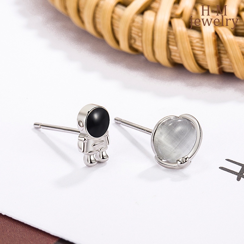 2023lampu Baru Mewah Sederhana Planet Astronot Pejantan Anting Spaceman