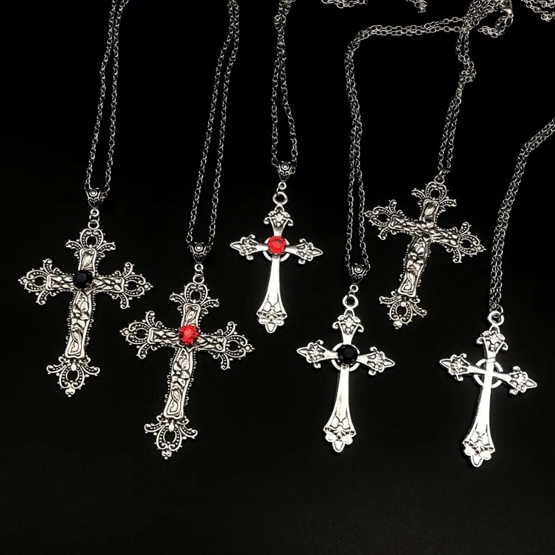 Vintage Gothic Berlian Imitasi Inlay Cross Pendant Alloy Kalung/Unisex Kepribadian Jalan Geometri Klavikula Rantai Perhiasan