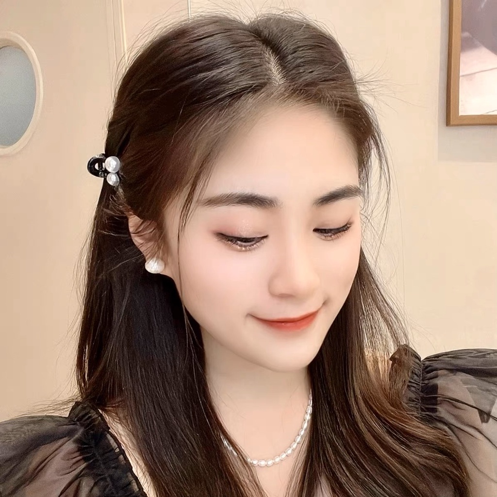 Versi Korea Fashion Silang Mutiara Hiu Klip Gaya Baru Girly Temperamen Klip Kecil Aksesoris Rambut