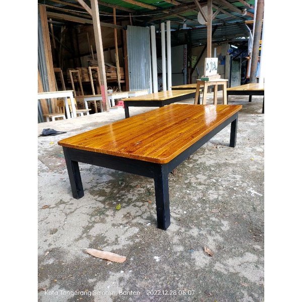 (011).  meja lesehan cafee meja lesehan warung