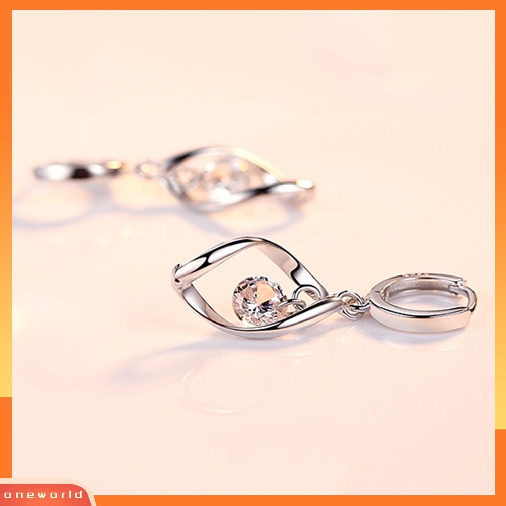 [WOD] Elegan Cubic Zirconia Berputar Cinta Panjang Memutar Liontin Wanita Huggie Earrings