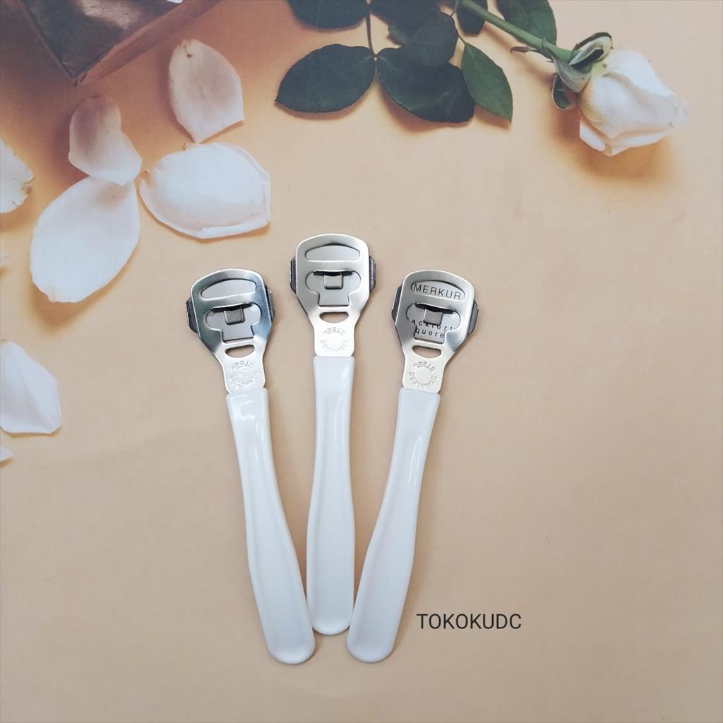 CRODA CORN CUTTER &amp; REFILL PEMBERSIH MATA IKAN