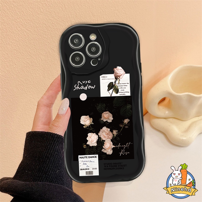 IPHONE Art Rose Flower Splicing Label Phone Case Kompatibel Untuk Iphone14 13 12 11 Pro Max X Xr Xs Max 8 7 6 6s Plus SE 2020hitam Silikon Shockproof Bumper Tepi Melengkung Soft Case Cover