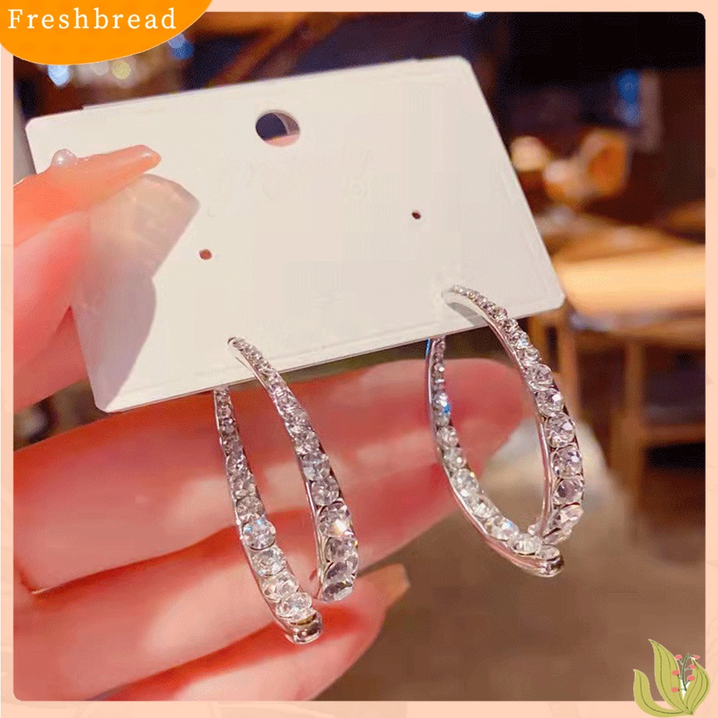 &lt; Freshbread &gt; 1pasang Anting Menjuntai Perhiasan Melengkung Silang Manset Telinga Berkilau Ringan Untuk Perjamuan