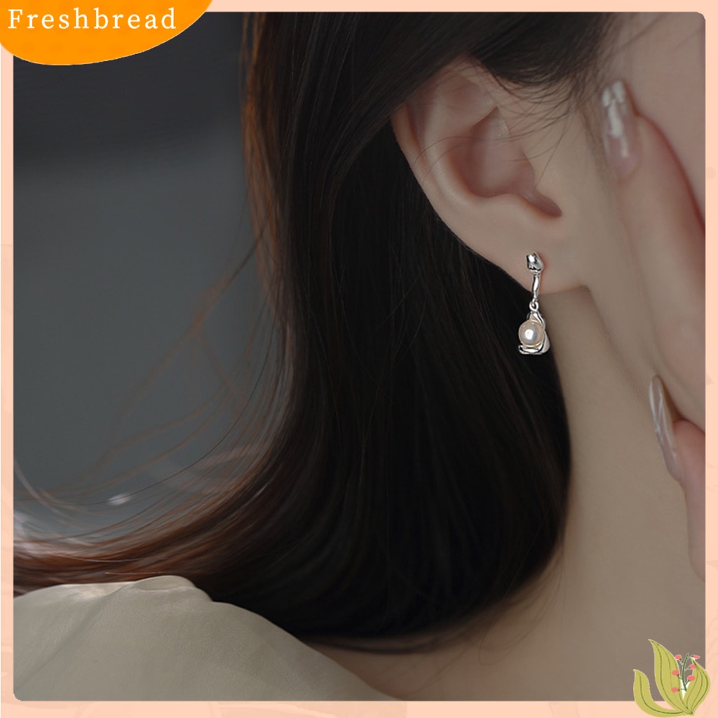 &lt; Freshbread &gt; 1pasang Ear Studs Unfading Temperament Personality Geometric French Style Ear Ornament Electroplating Irregular Imitasi Pearl Stud Earrings Perhiasan Aksesori