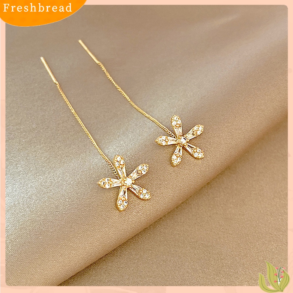 &lt; Freshbread &gt; 1pasang Anting Pejantan Temperamen Rumbai Panjang Berlian Imitasi Mengkilap Hias Berkilau Hadiah Wanita Bunga Garis Telinga Perhiasan Aksesoris Pernyataan Fashion