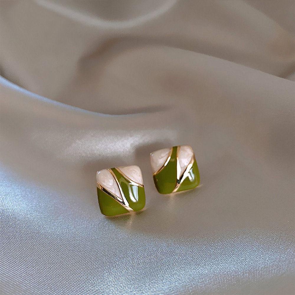 Mxbeauty Wanita Anting Persegi Temperamen Retro Sederhana Menetes Minyak Trendi Niche Desain Fashion Perhiasan Warna Kontras Anting Gaya Korea