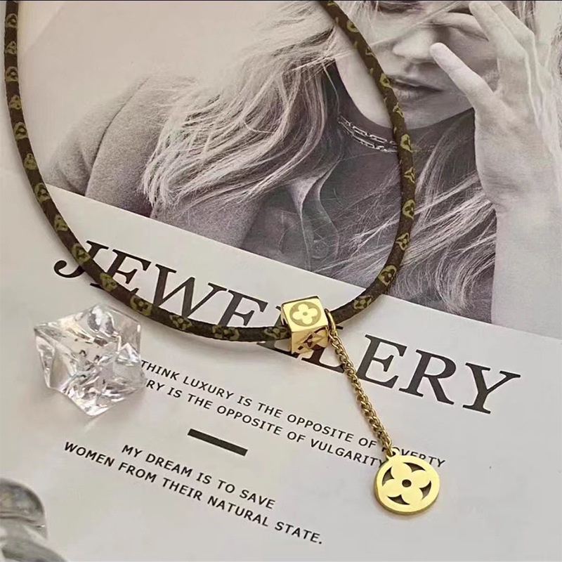 Kalung L tali hitam titanium stainless steel 316L anti karat harga grosir bisa bayar ditempat cod