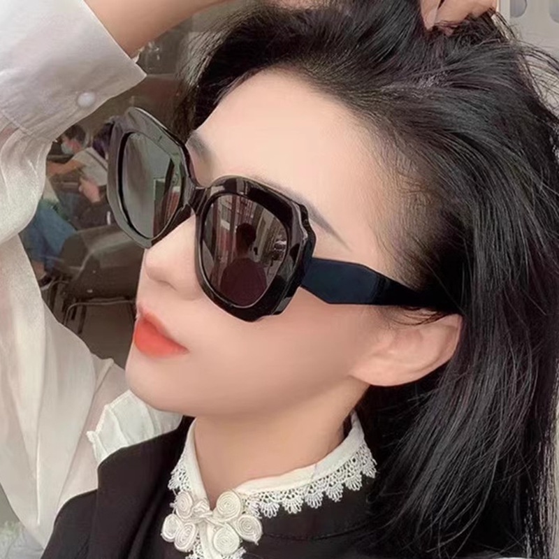 Kacamata Hitam Bingkai Besar Poligon Wanita Bingkai Besar street snap sunglasses Ins glasses