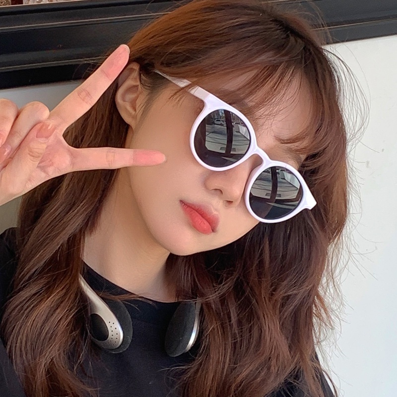 Papaozhu Cool White Round Frame Sunglasses Untuk Wanita Pria Tredny UV400 Protection Driving Shades OOTD Outdoor Sun Glasses Daily Eyewear