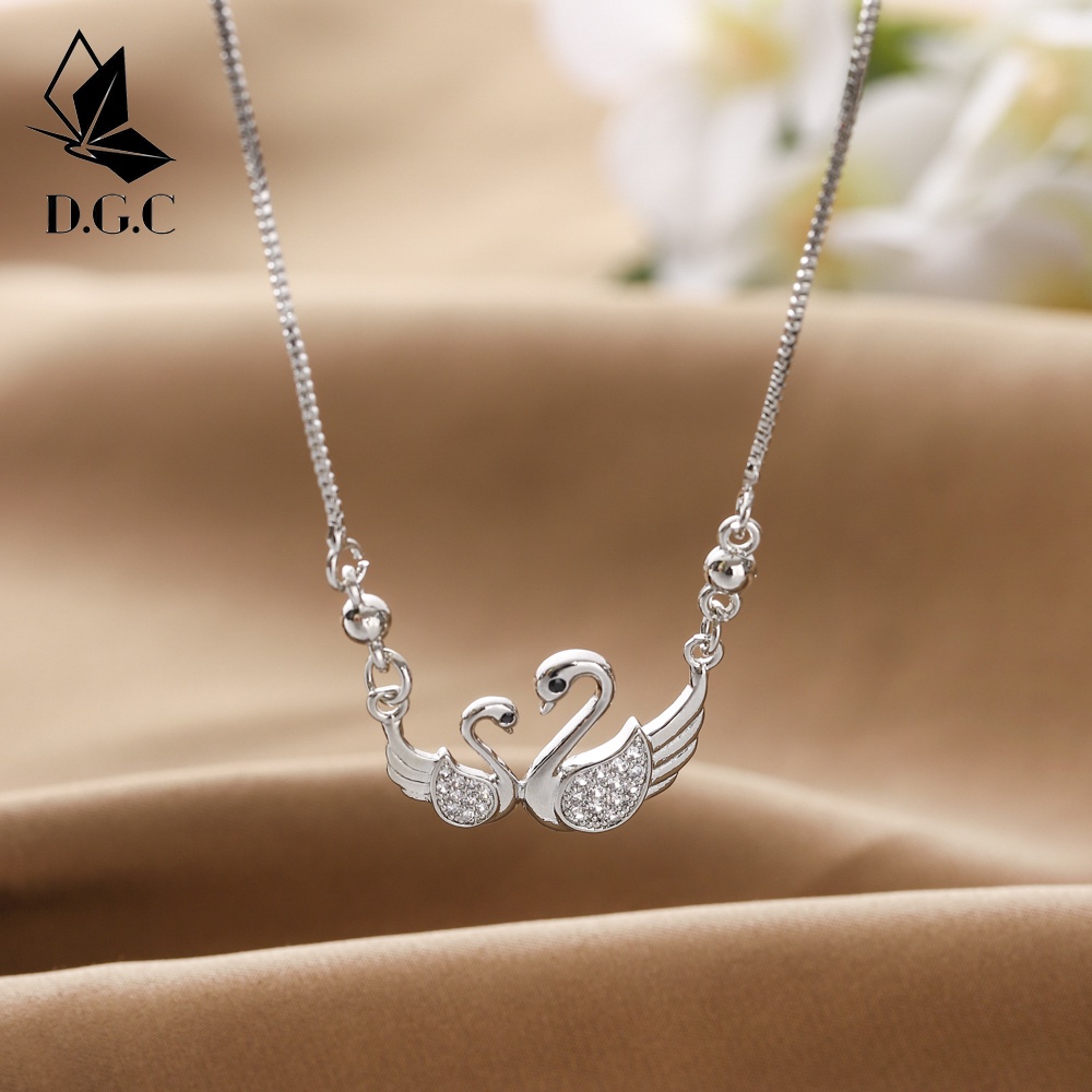 D.G.C✨Kalung Titanium Wanita Anti Karat Fashion Korean Style Kalung Perak Berlian Angsa Liontin Anti Luntur Aksesoris Hijab Perhiasan Kalung Dewasa Murah D060