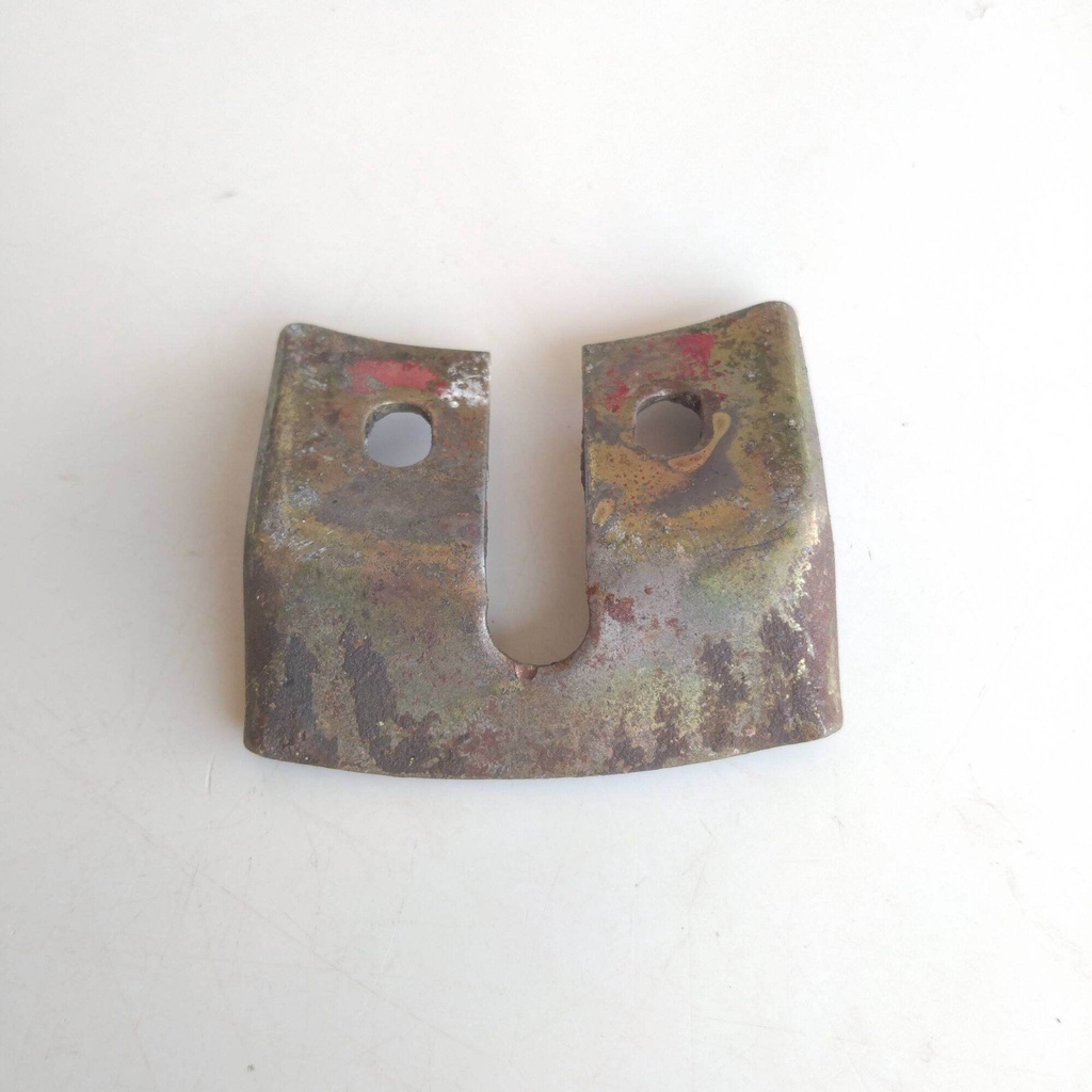 BRAKET TATAKAN TENGKI YAMAHA V80 ORI COPOTAN DUDUKAN BAWAH TANGKI YAMAHA V80 SEKEN ORI