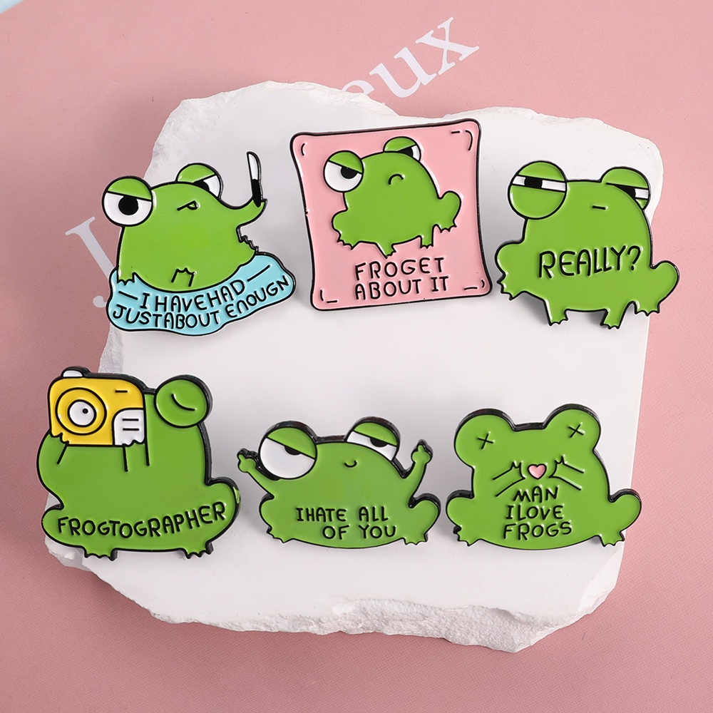 Tas Ransel Lucu Pakaian Jaket Bros Pria Untuk Teman Anak Froggy Enamel Pin Wanita Kartun Froggy Badge Custom Hewan Bros Logam Kawaii Kepribadian Surat Perhiasan Hadiah