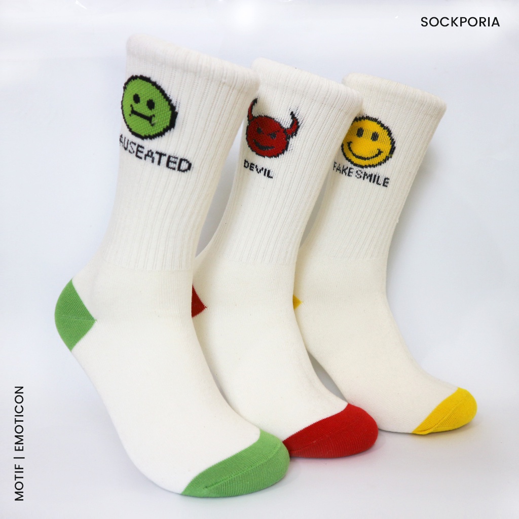 Slop Kaos Kaki Motif Oldskull - Emoticon