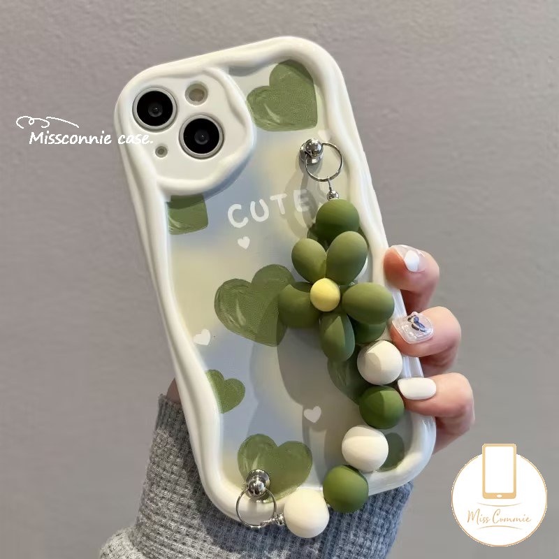 Cat Minyak Cute Green Love Heart Case Kompatibel Untuk IPhone 7Plus XR 11 13 14 12 Pro Max X8 6 7 6s Plus XS Max SE 2020 3D Wavy Curved Edge Bead Flower Hand Strap Gelang Cover