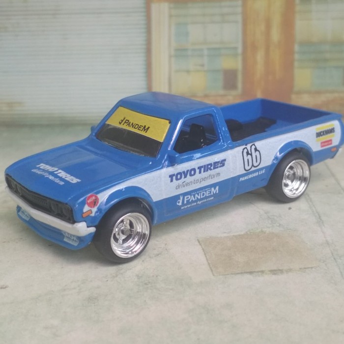 TERBARU Hot Wheels 620 Datsun custom Pandem Blue