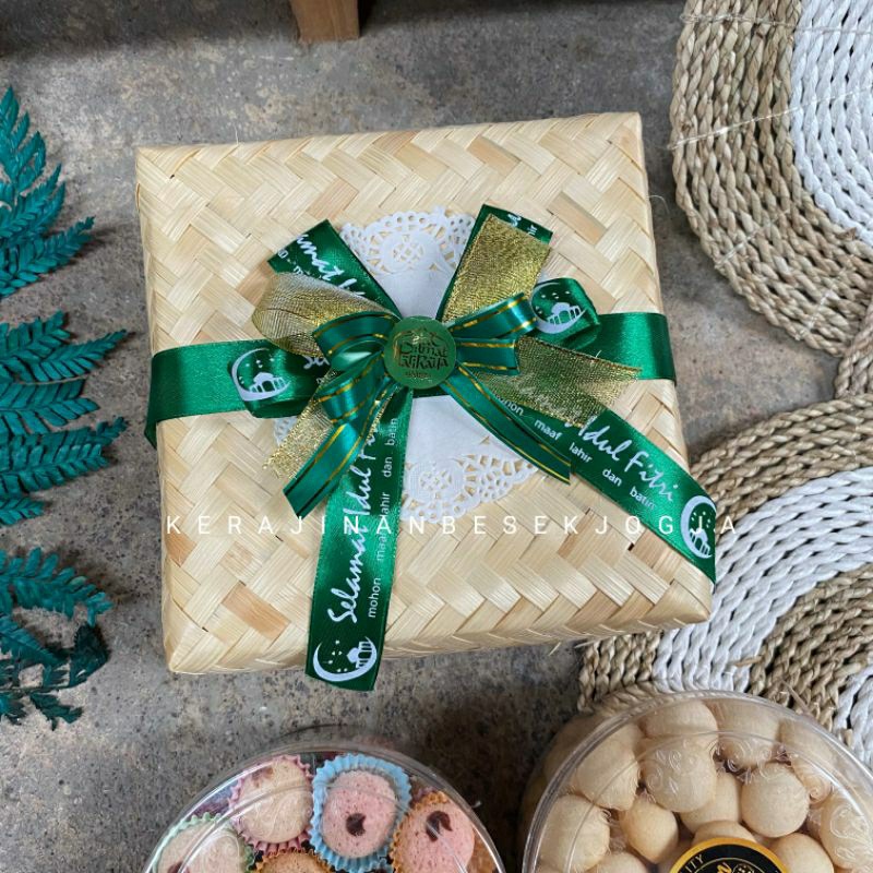 SEPASANG BESEK NATURAL PITA /besek murah besek bambu besek kekinian hampers cantik hampers murah
