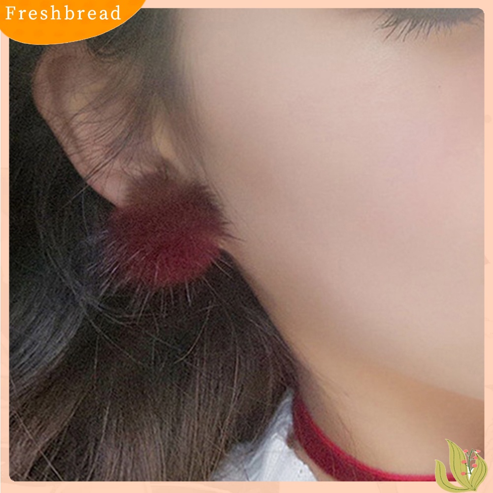 &lt; Freshbread &gt; Fashion Wanita Berbulu Bola Anting Pejantan Gadis Trendi Perhiasan Manis