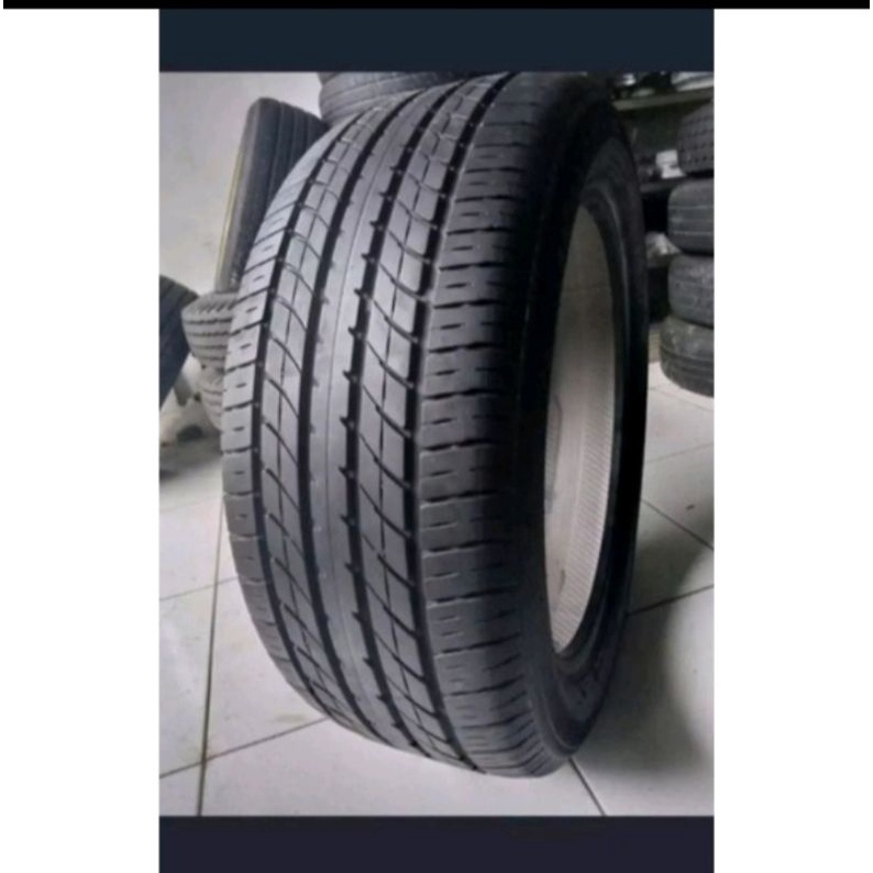 Ban mobil ring 18 ban mobil merek Toyo tranprath 235/50 18