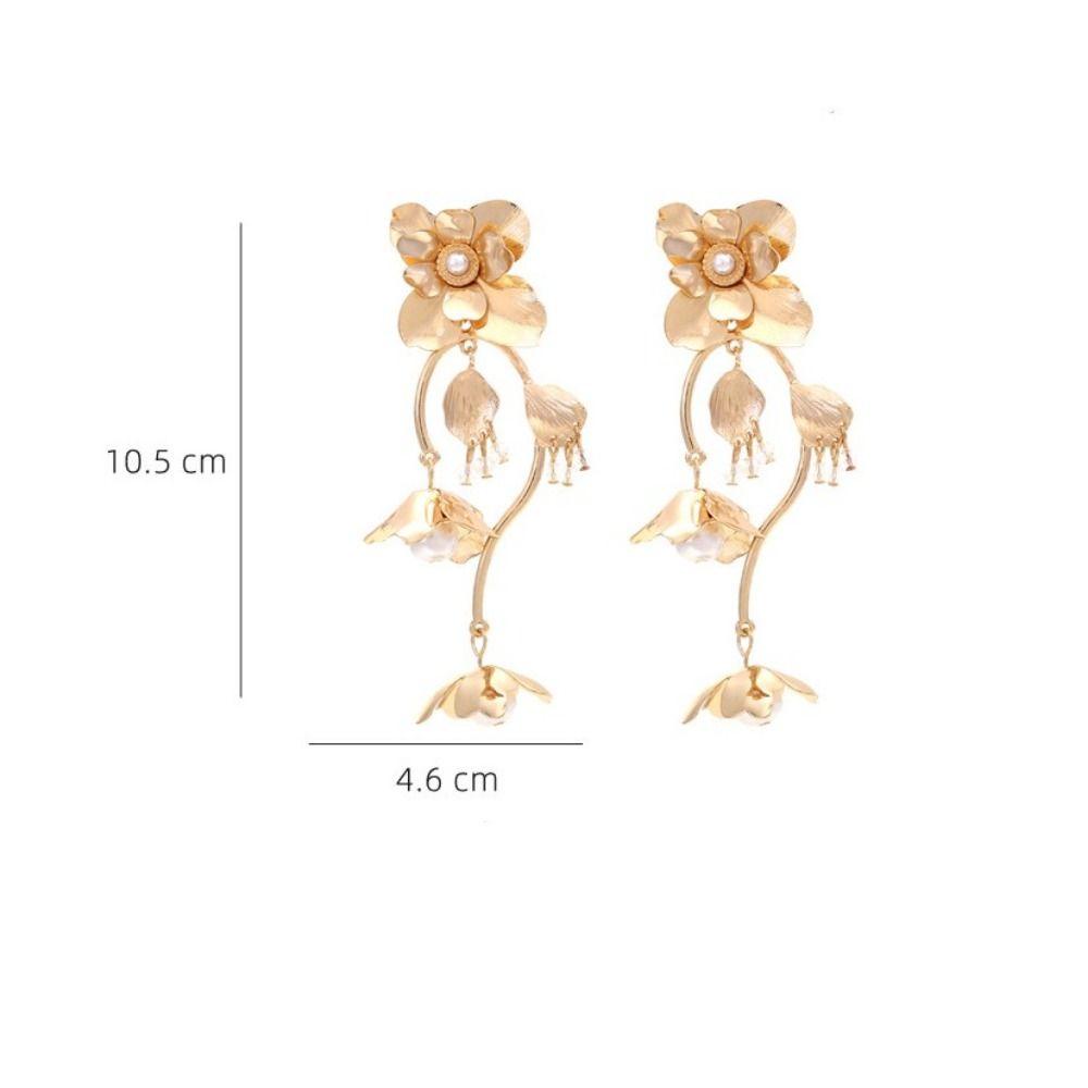 Lily Women Earrings Anting Pejantan Indah Fashion Baru