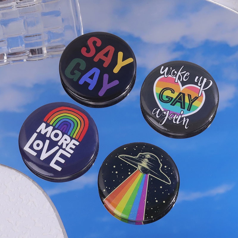 44mm Tinplate Bros Seri LGBT Ransel Lencana Rainbow Lapel Pin Hadiah Untuk Teman Aksesoris Pakaian