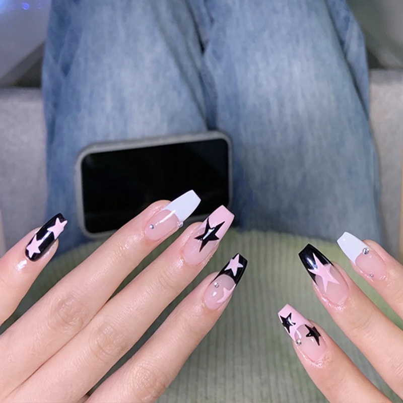 24pcs/set Kuku Palsu DIY Kuku Palsu Panjang Bintang Hitam Dan Putih Nail Art Tips Dengan Jelly Gel