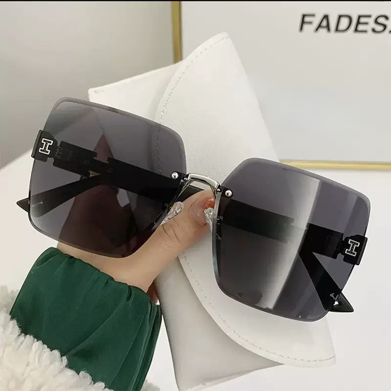 (YUZHU) Korea Fashion H Rimless Sunglasses Untuk Wanita Mode Baru Gradien Warna Pantai Kerai Kacamata Hitam