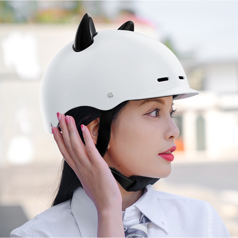 [Unggulan] 2pcs Lucu Telinga Kucing Helm Dekorasi Kepribadian 3D Telinga Kucing Stiker Universal Warna-Warni Helm Tanduk Setan Dekorasi Stiker Kartun DIY Motor Aksesoris Elektrik