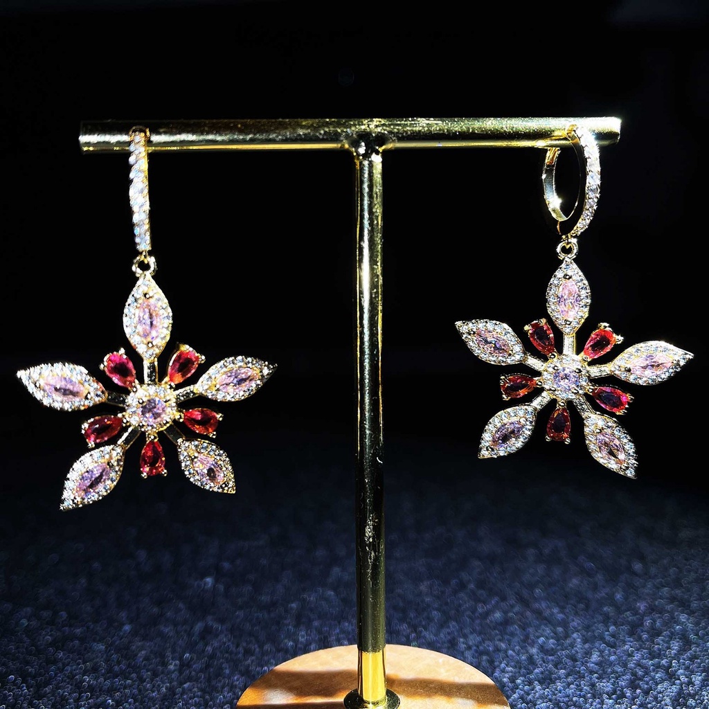 Goldkingdom Aksesoris Perhiasan Fashion Ready Stock Korea Putih Berpasangan Snowflake Es Kristal Warna Mempesona Anting Earrings