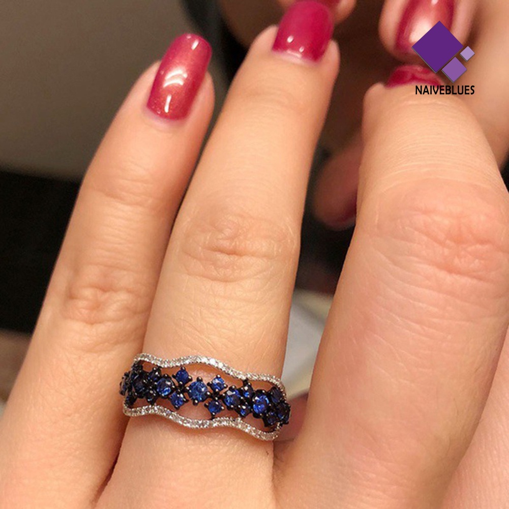 &lt; Naiveblues &gt; Wanita Safir Imitasi Bertatahkan Hollow Band Jari Cincin Perhiasan Pernikahan Hadiah