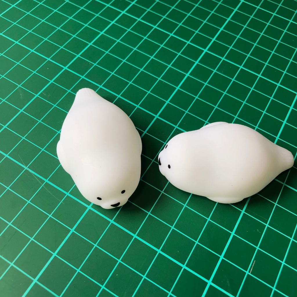 2pcs Boneka Mini Karet Pajangan Bisa Bunyi GM-ST0396