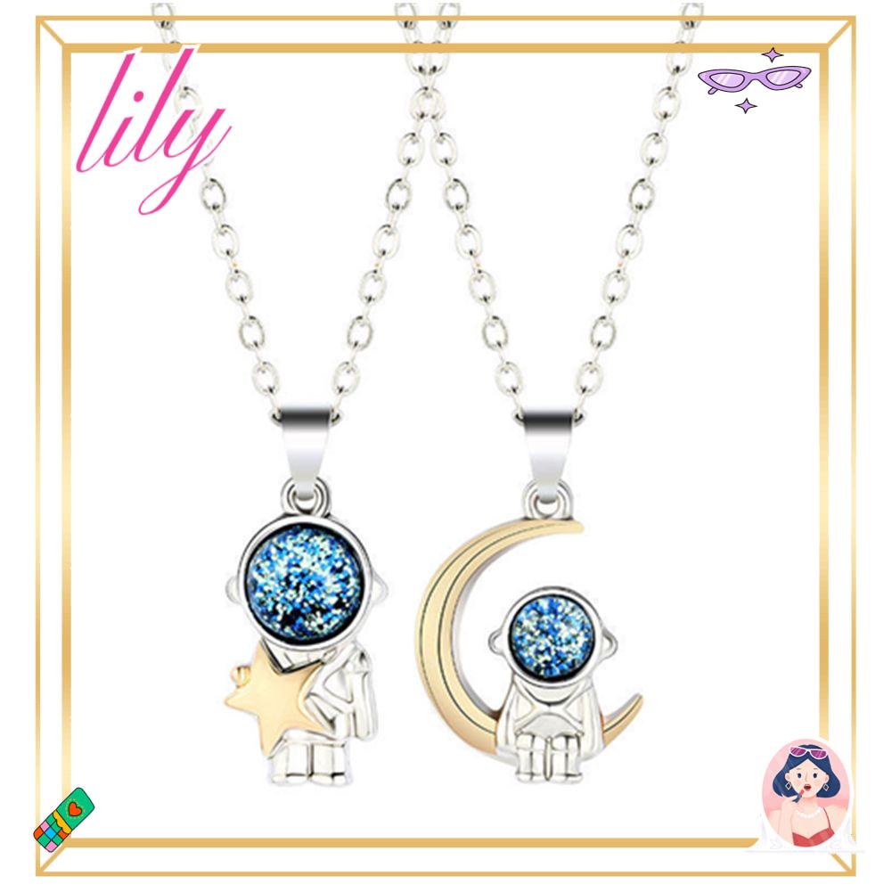 Lily 1pasang Astronot Liontin Pasangan Kalung Aksesoris Hari Valentine Spaceman Pria Dan Wanita Perhiasan Pasangan Klavikula Kalung