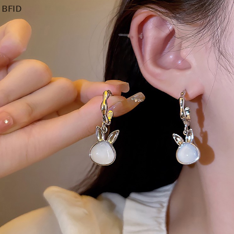 [BFID] Fashion INS Rabbit Stud Earrings Untuk Wanita Gadis Anting Fashion Baru Untuk Wanita [ID]