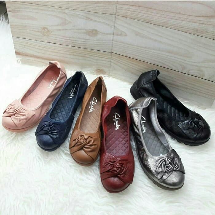 Sepatu Kerja Wanita Clarks Flat Ulir