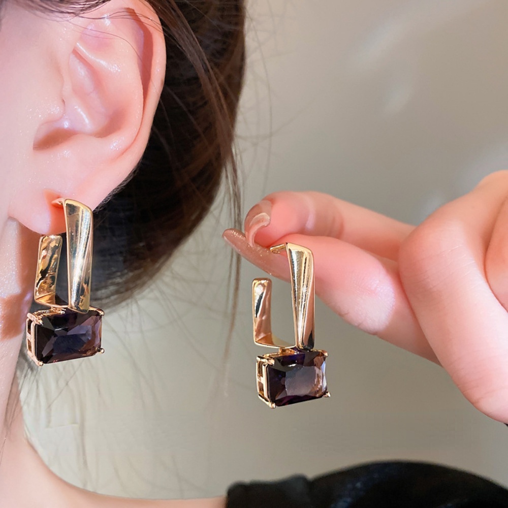 Deartiara French Cool Purple Square Earrings Premium Sense Atmosphere Earrings Anting Kecil Serbaguna Pribadi