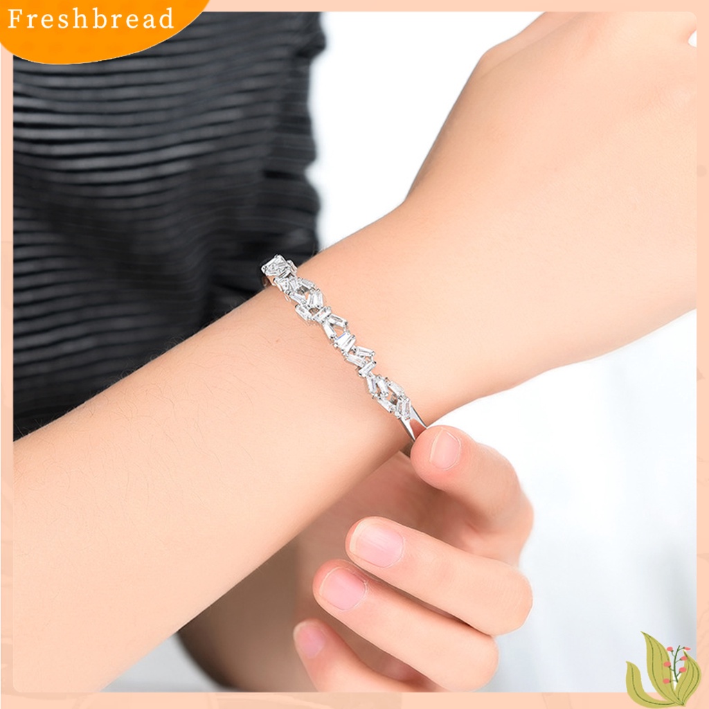 &lt; Freshbread &gt; Fashion Wanita Geometris Tidak Teratur 1baris Berlian Imitasi Dekorasi Bangle Gelang Wristlet